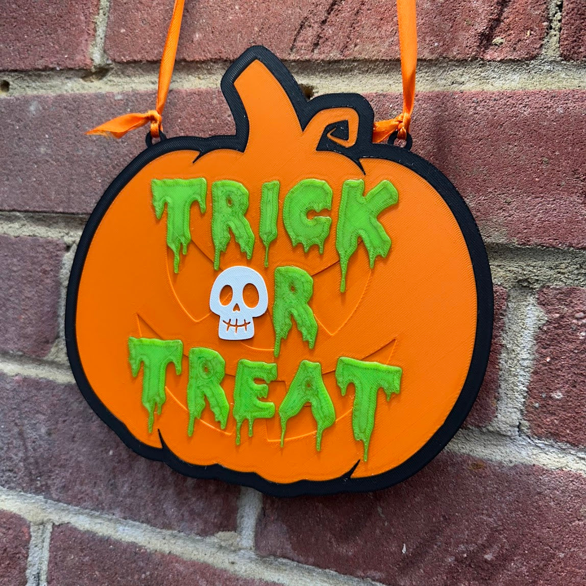 Halloween Trick or Treat Sign Plaque - 3D Printed - Reversible - No more treats - Spooky - Waterproof Sign - Treaters - Treating - Pumpkin