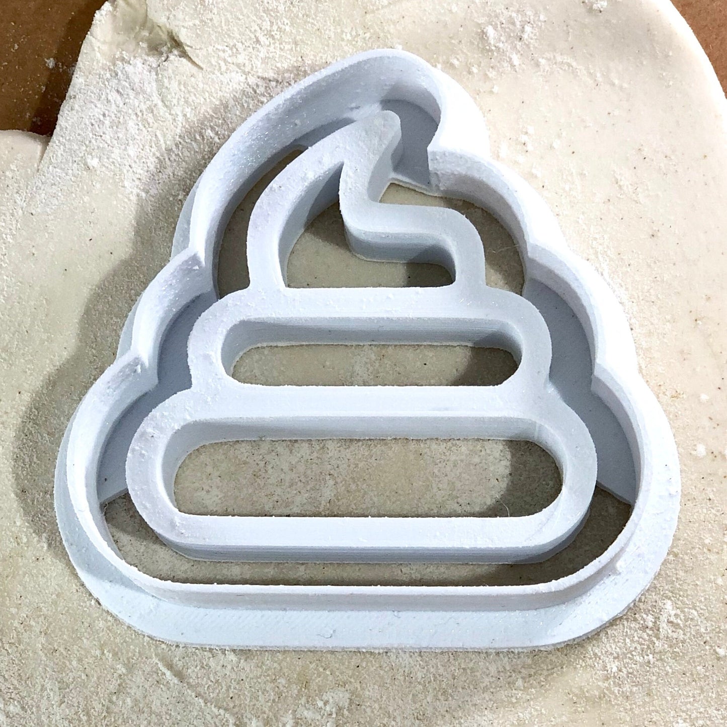 Poo Emoji - Cookie Cutter - Cute Cutter - Biscuit - Fondant - Clay cutter - Dough - One of a kind