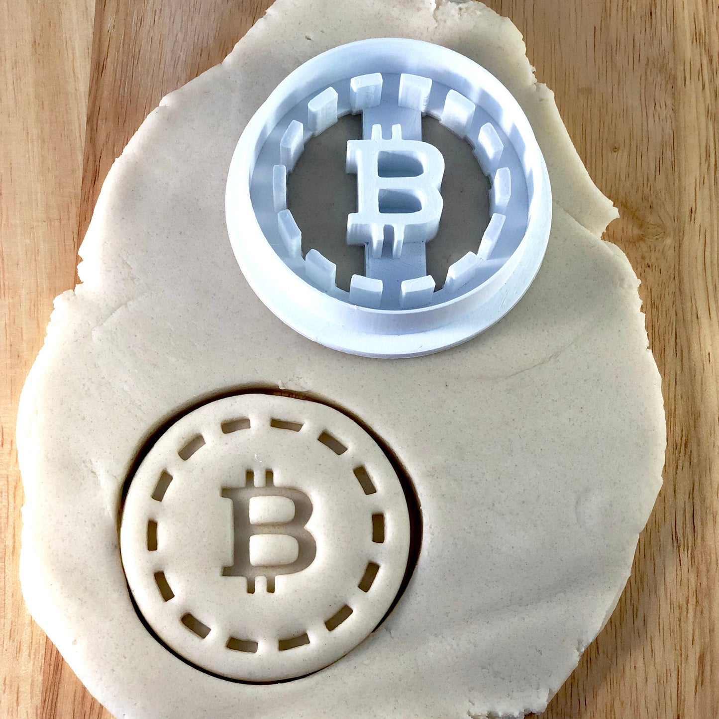 Bitcoin Crypto Currency - Cookie Cutter - Cute Cutter - Biscuit - Fondant - Clay cutter - Dough - One of a kind