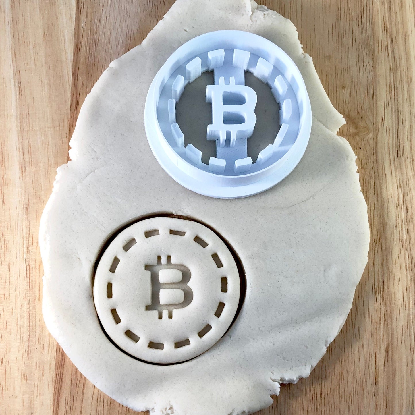 Bitcoin Crypto Currency - Cookie Cutter - Cute Cutter - Biscuit - Fondant - Clay cutter - Dough - One of a kind