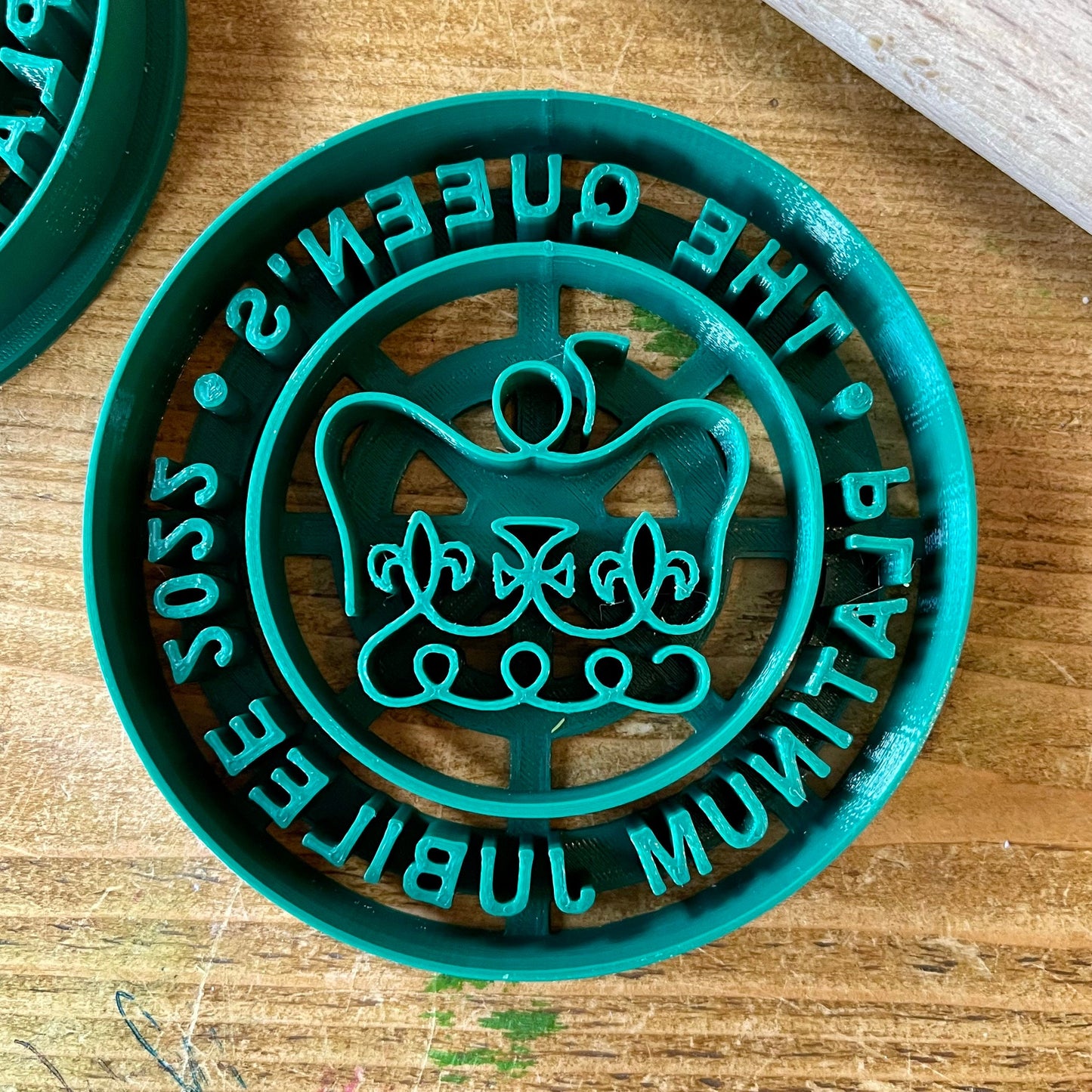 Queen's Platinum Jubilee Cookie Cutter Set - Biscuit - Fondant - Clay cutter - Dough - Street Party - Baker - Baking - Royalty - Monarchy
