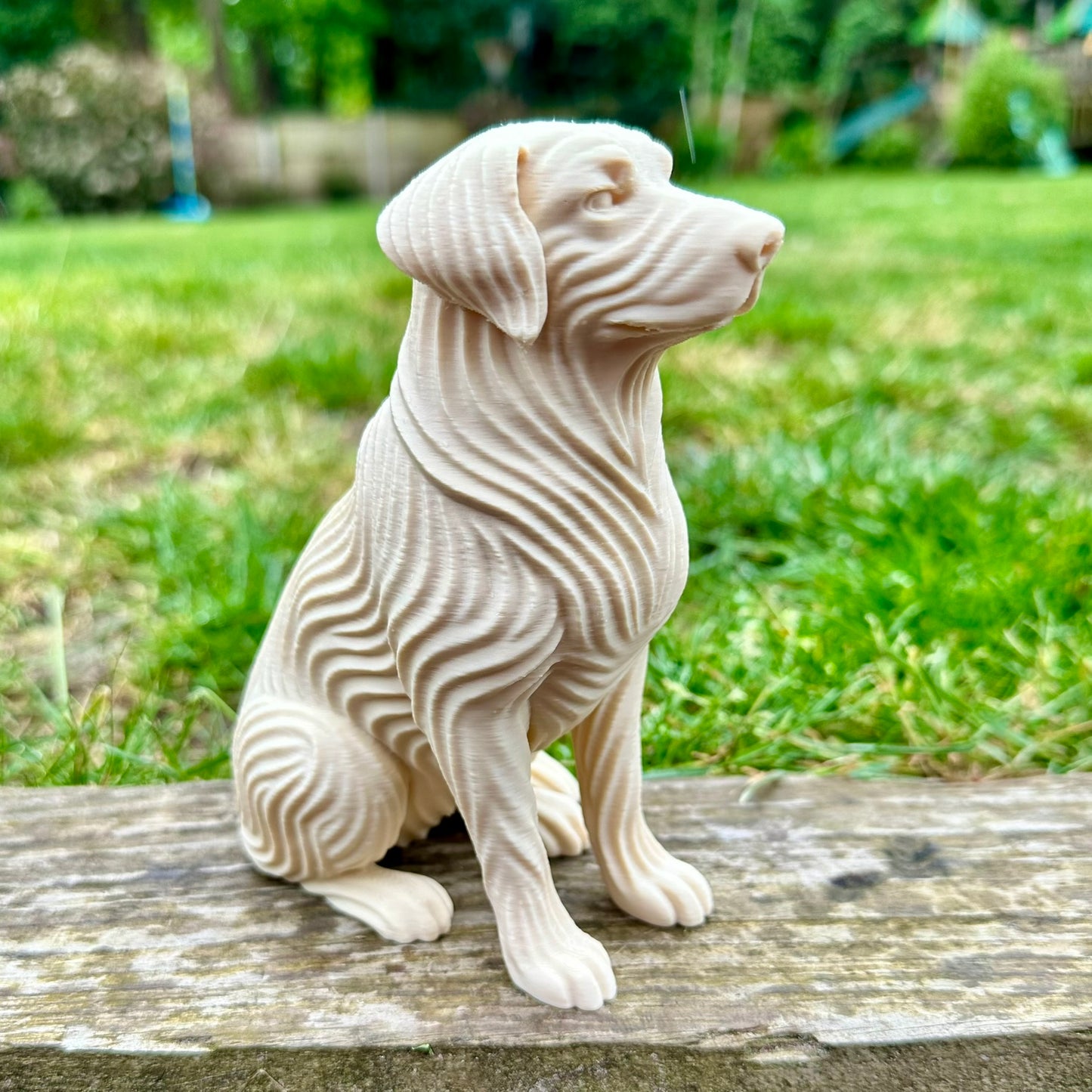 Labrador Minimalist Sculpture Ornament – Modern Flow Texture Pet Dog Decor (3D Printed)