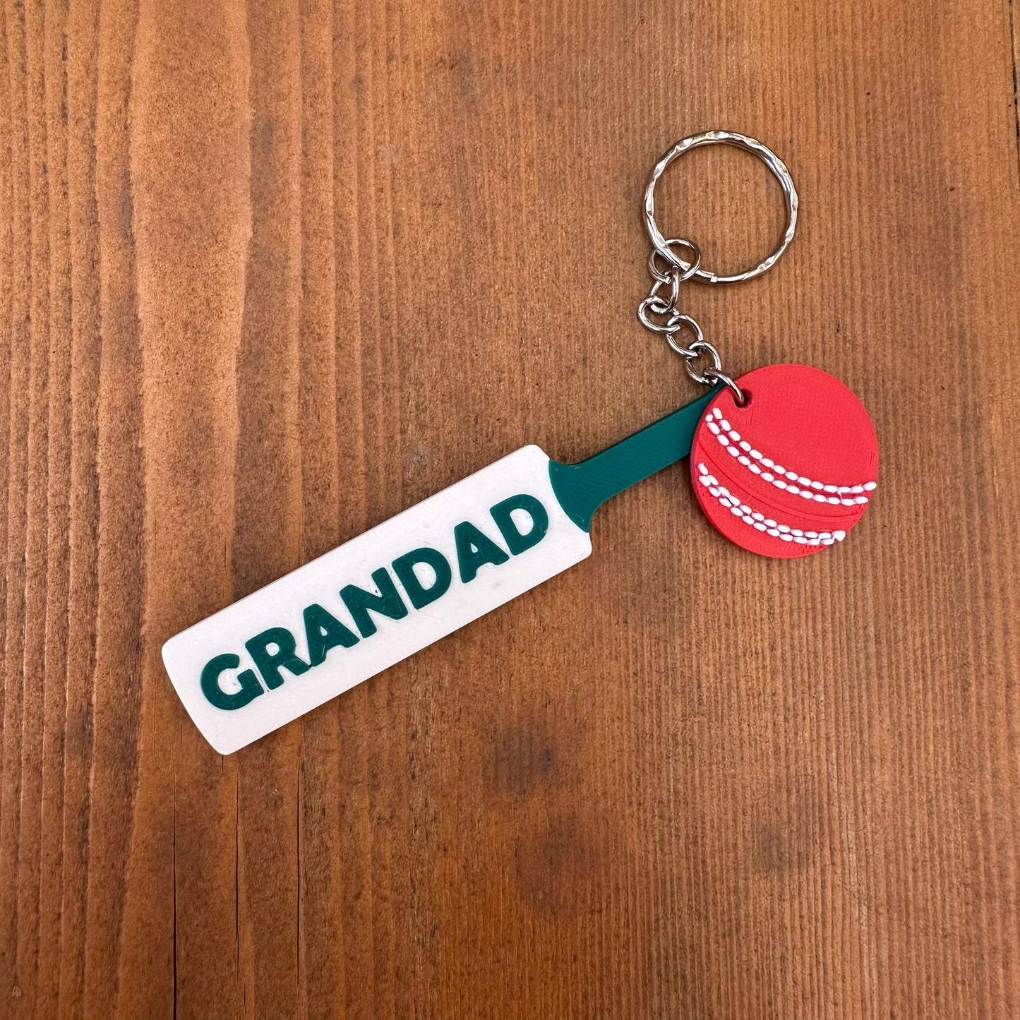 Cricket Bat and Ball Keyring - Keychain - Personalised 3D Printed - Team - Sportsman - Fun Gift - Stocking Filler- Sports - Batsman - Wicket