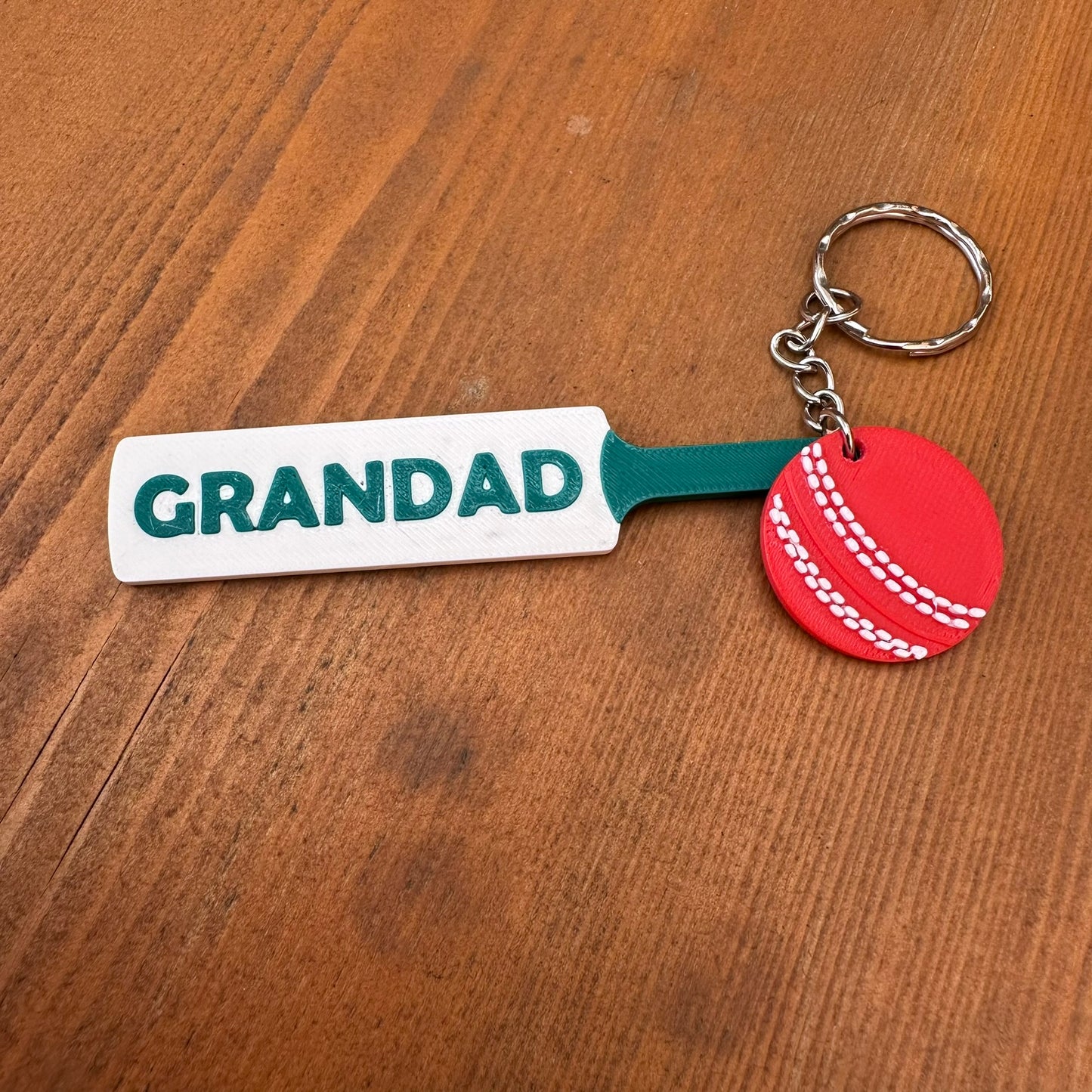 Cricket Bat and Ball Keyring - Keychain - Personalised 3D Printed - Team - Sportsman - Fun Gift - Stocking Filler- Sports - Batsman - Wicket