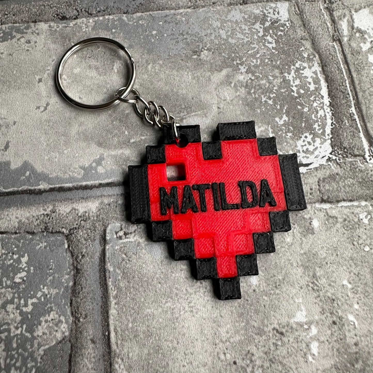 Pixel Heart Keyring Keychain - Personalised 3D Printed - Party Bag Fillers - Video Gaming - Birthday - Small Gifts - Gamer - Valentines Day