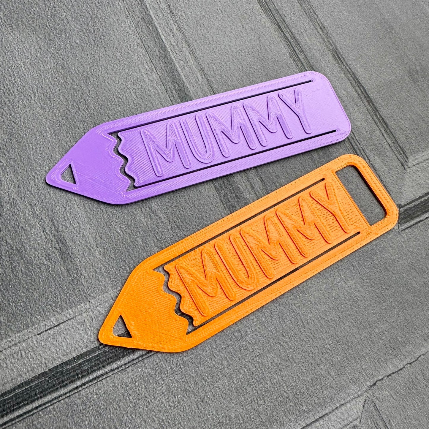 Crayon Pencil Bookmark Personalised - 3D Printed - Book Lovers - Reading - School - Teacher - Party Bag Fillers - Gifts under 5 pounds