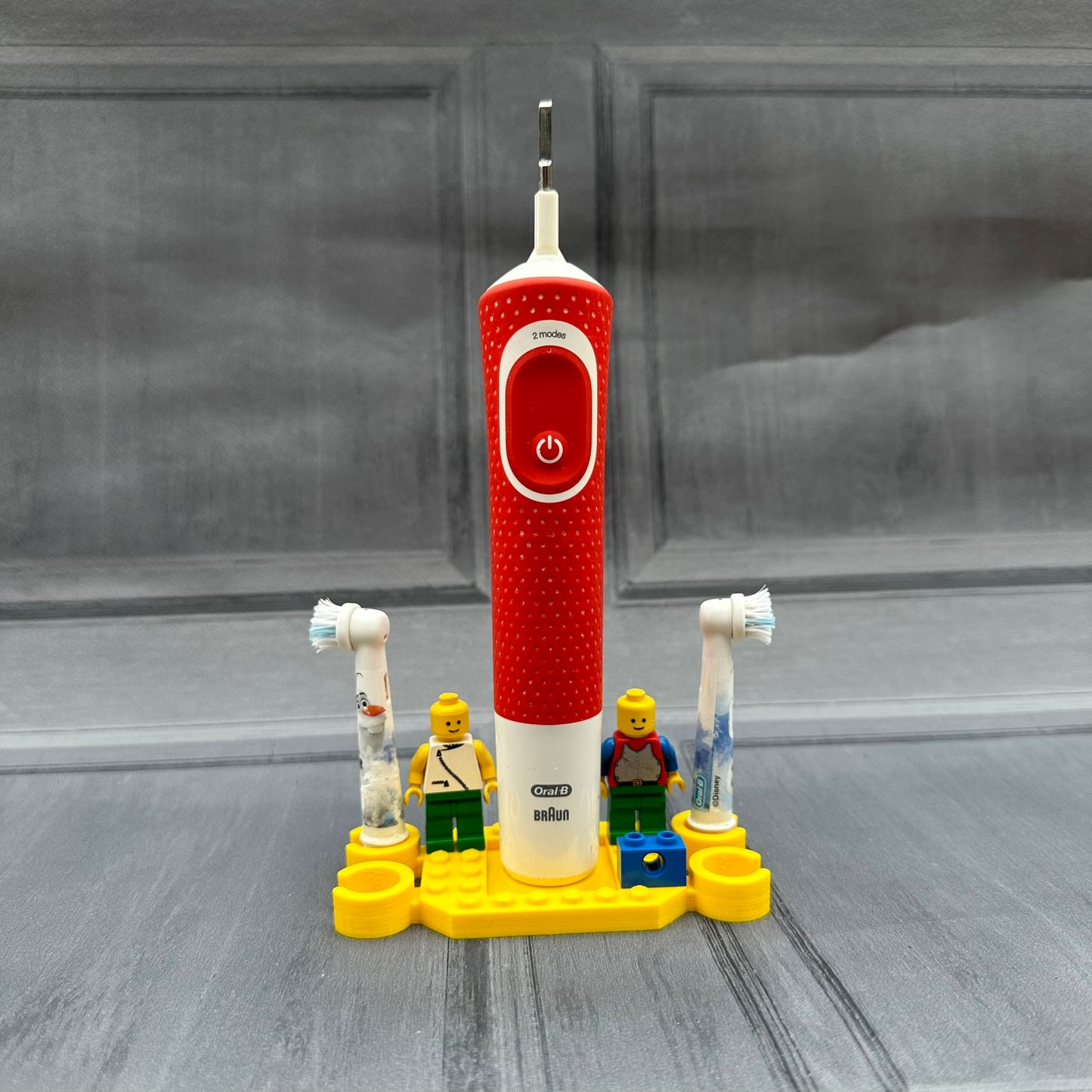 Lego Inspired Electric Toothbrush Holder with 4 brush head stands & drip tray - 3D Printed - Home Life Hack - New Home Gift - Storage Solutions