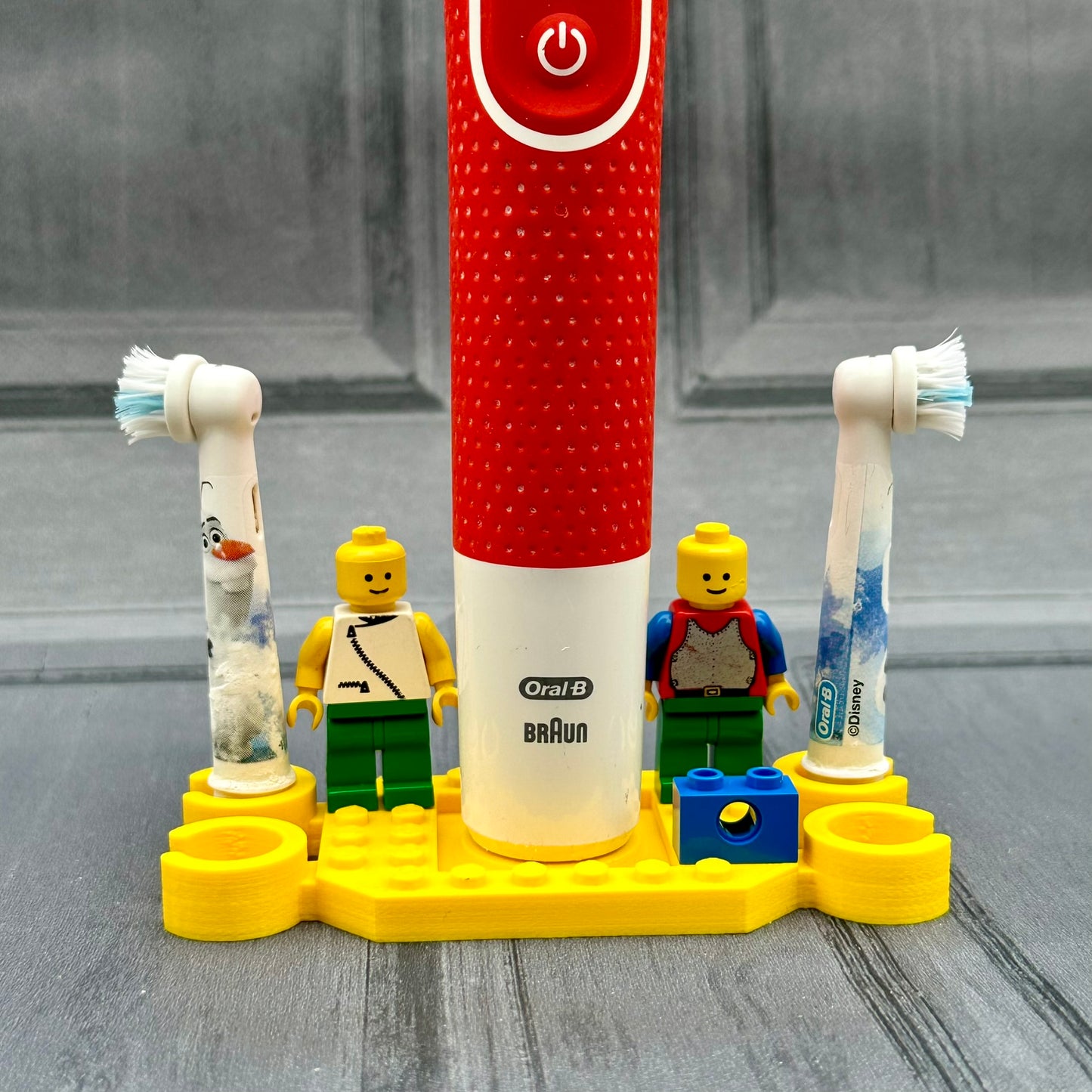 Lego Inspired Electric Toothbrush Holder with 4 brush head stands & drip tray - 3D Printed - Home Life Hack - New Home Gift - Storage Solutions