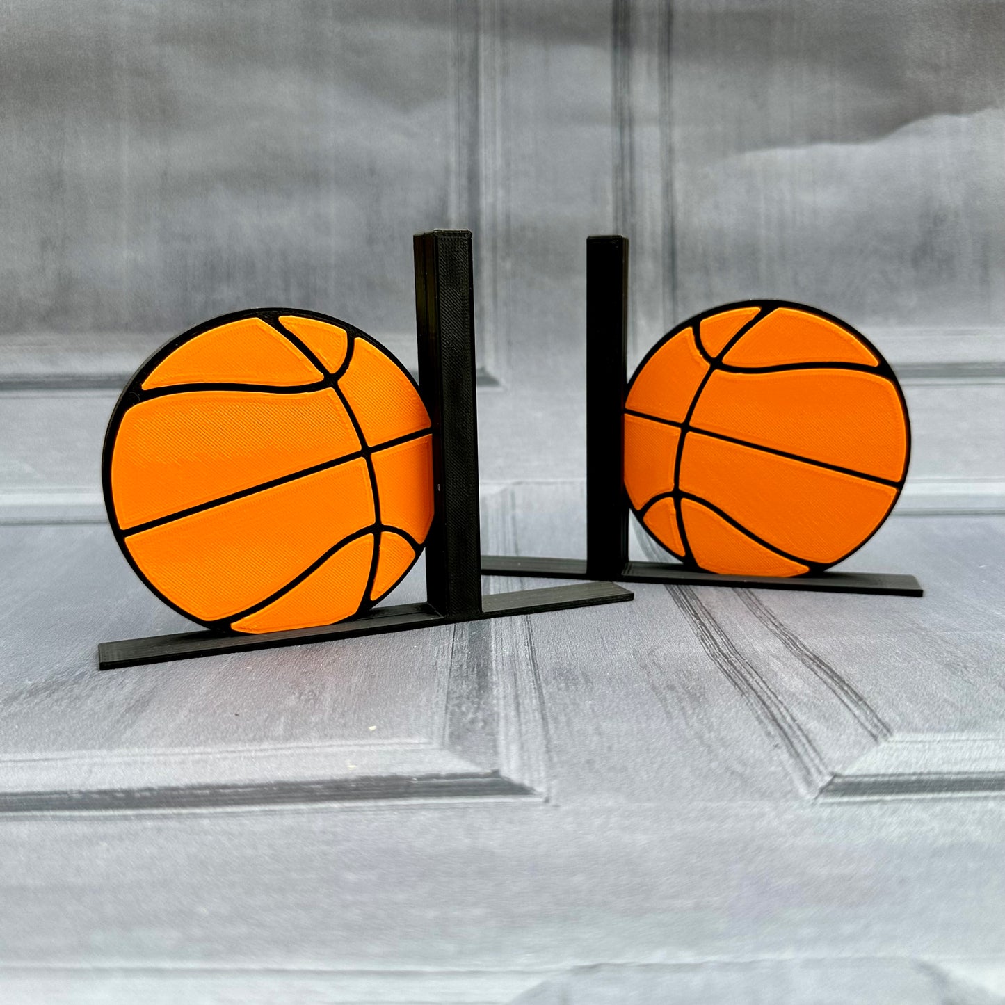 Basketball Bookends - 3D Printed - Book Storage - Children's Bedroom - Gifts for boys - Gifts for girls - Sports - Desk Tidy