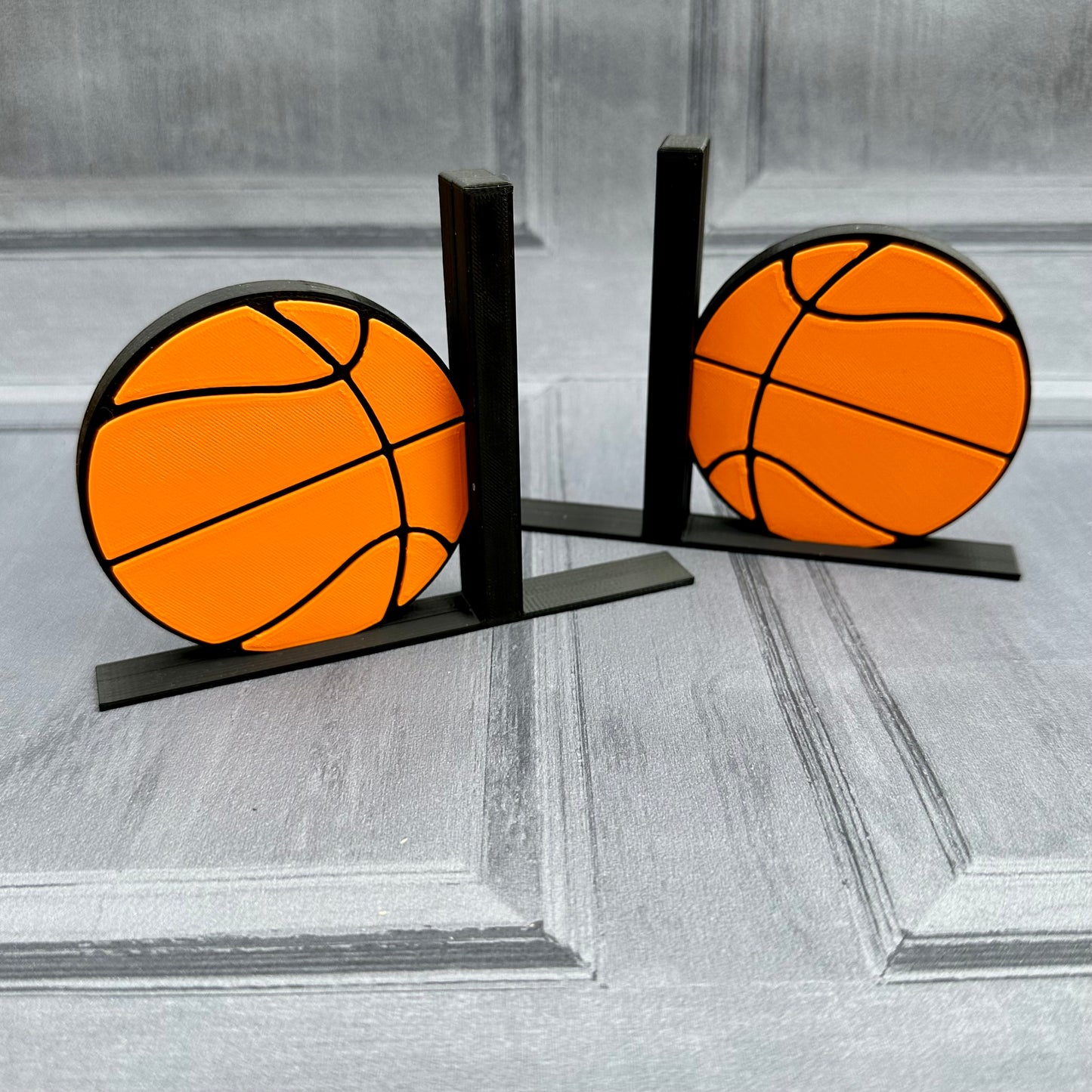 Basketball Bookends - 3D Printed - Book Storage - Children's Bedroom - Gifts for boys - Gifts for girls - Sports - Desk Tidy