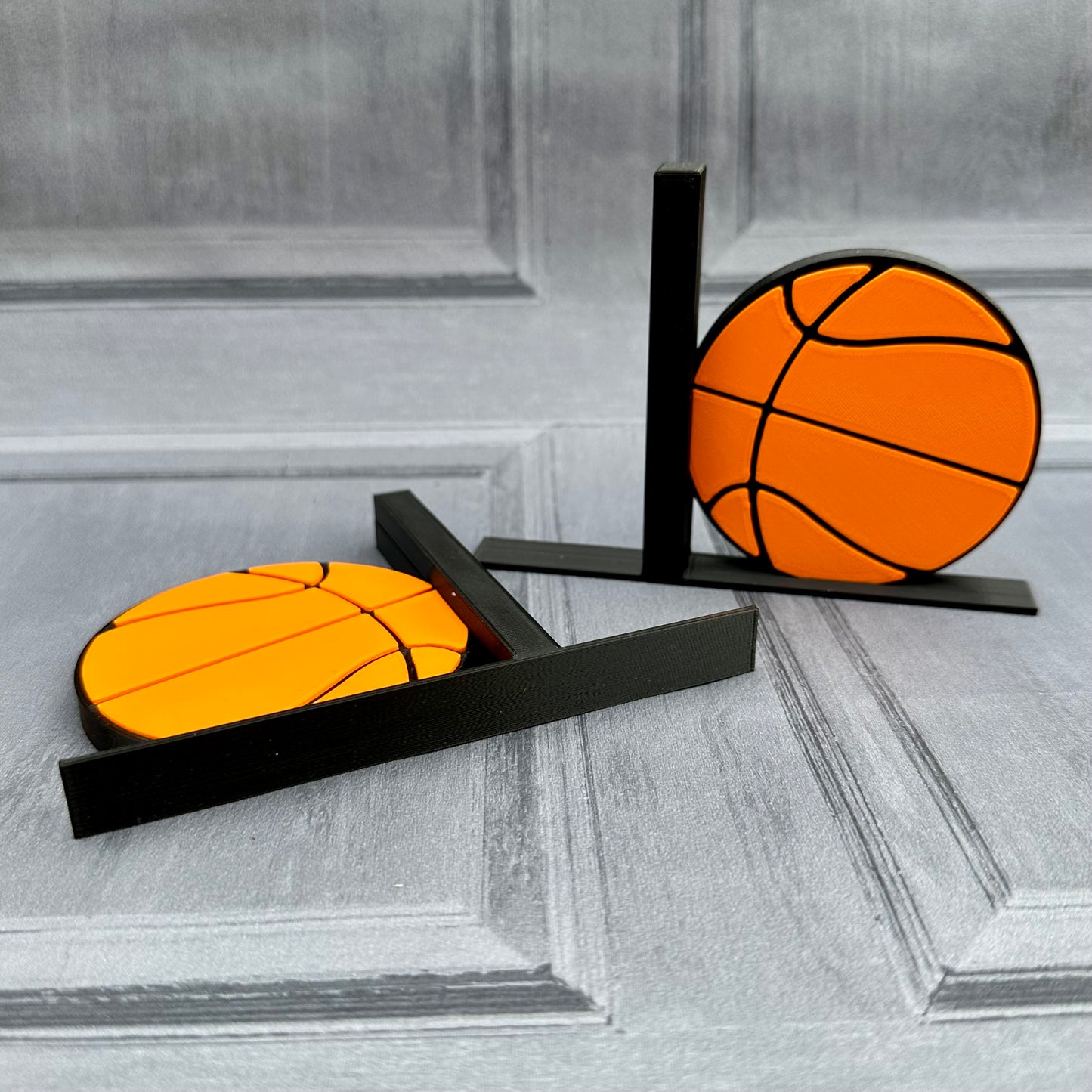 Basketball Bookends - 3D Printed - Book Storage - Children's Bedroom - Gifts for boys - Gifts for girls - Sports - Desk Tidy