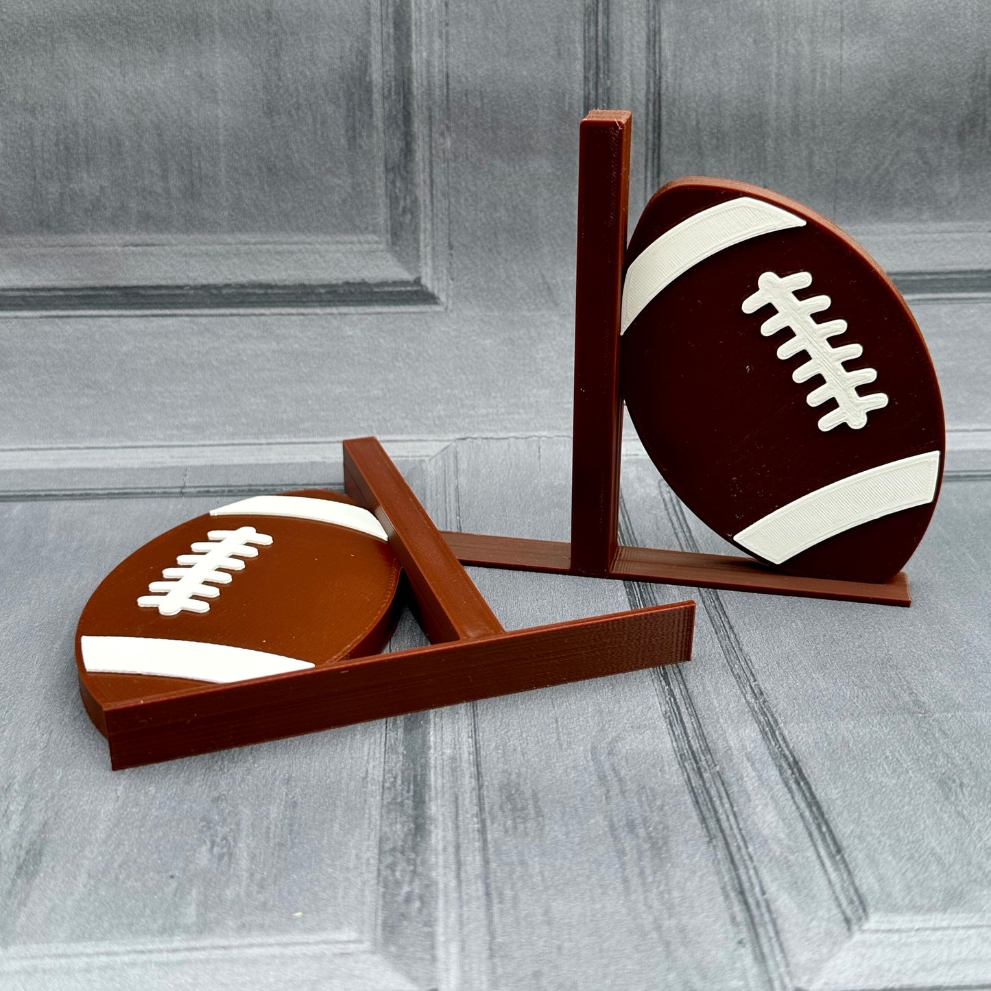 American Football Bookends - 3D Printed - Book Storage - Children's Bedroom - Gifts for boys - Gifts for girls - Sports - Desk Tidy