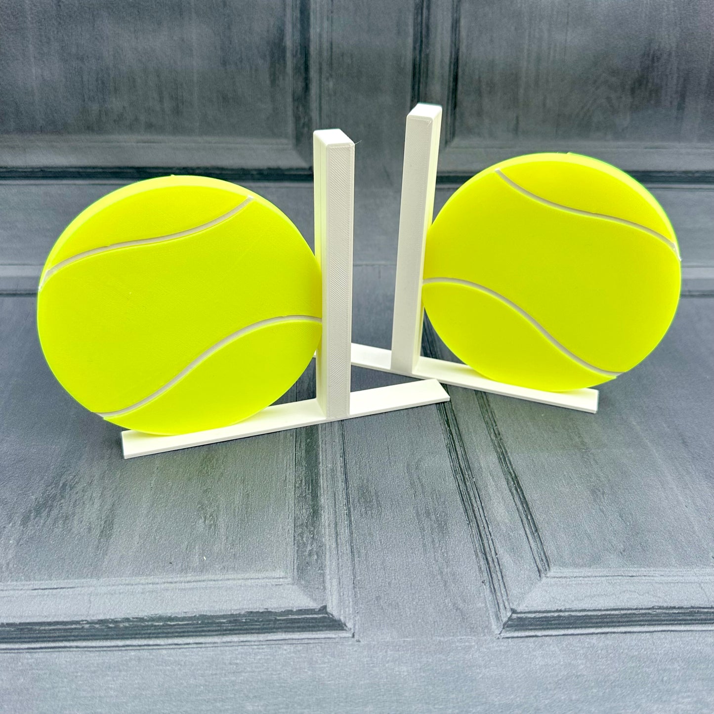 Tennis ball Bookends - 3D Printed - Book Storage - Children's Bedroom - Gifts for boys - Gifts for girls - Sports - Desk Tidy