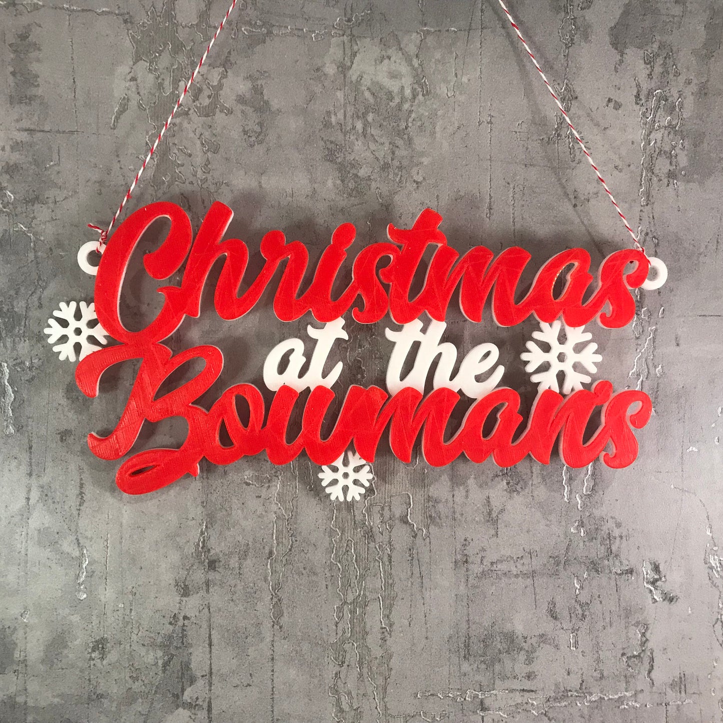 Christmas at the sign - 3D Printed - Personalised - Christmas Party - Wreaths - Door Sign - Waterproof - Unique Gift - Gifts for Couples