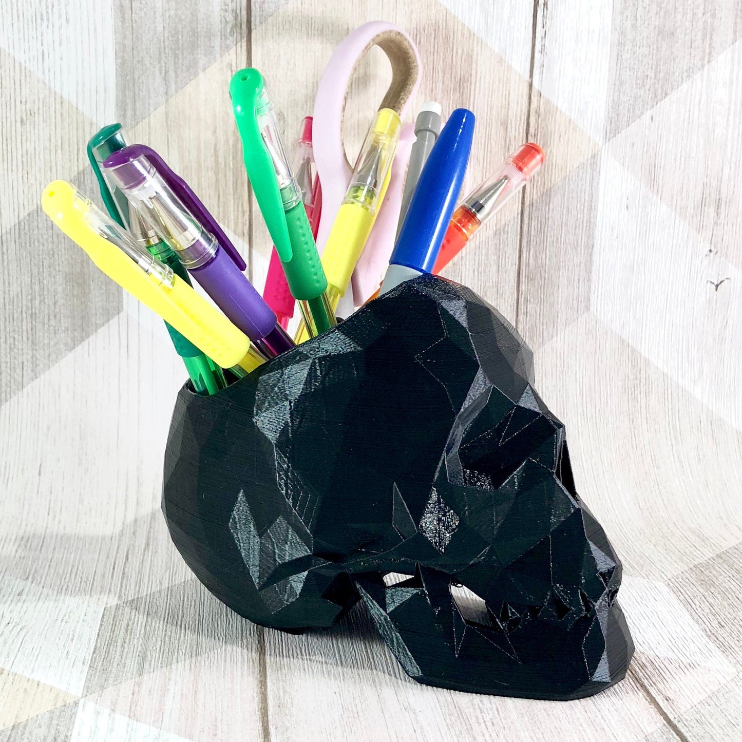 Skull Low Poly Pen Holder - Large - Gothic - Desk Tidy - Desk Storage - Desk Decor - Office Tidy - Pencil Pot - Pen Pot - Valentines Day