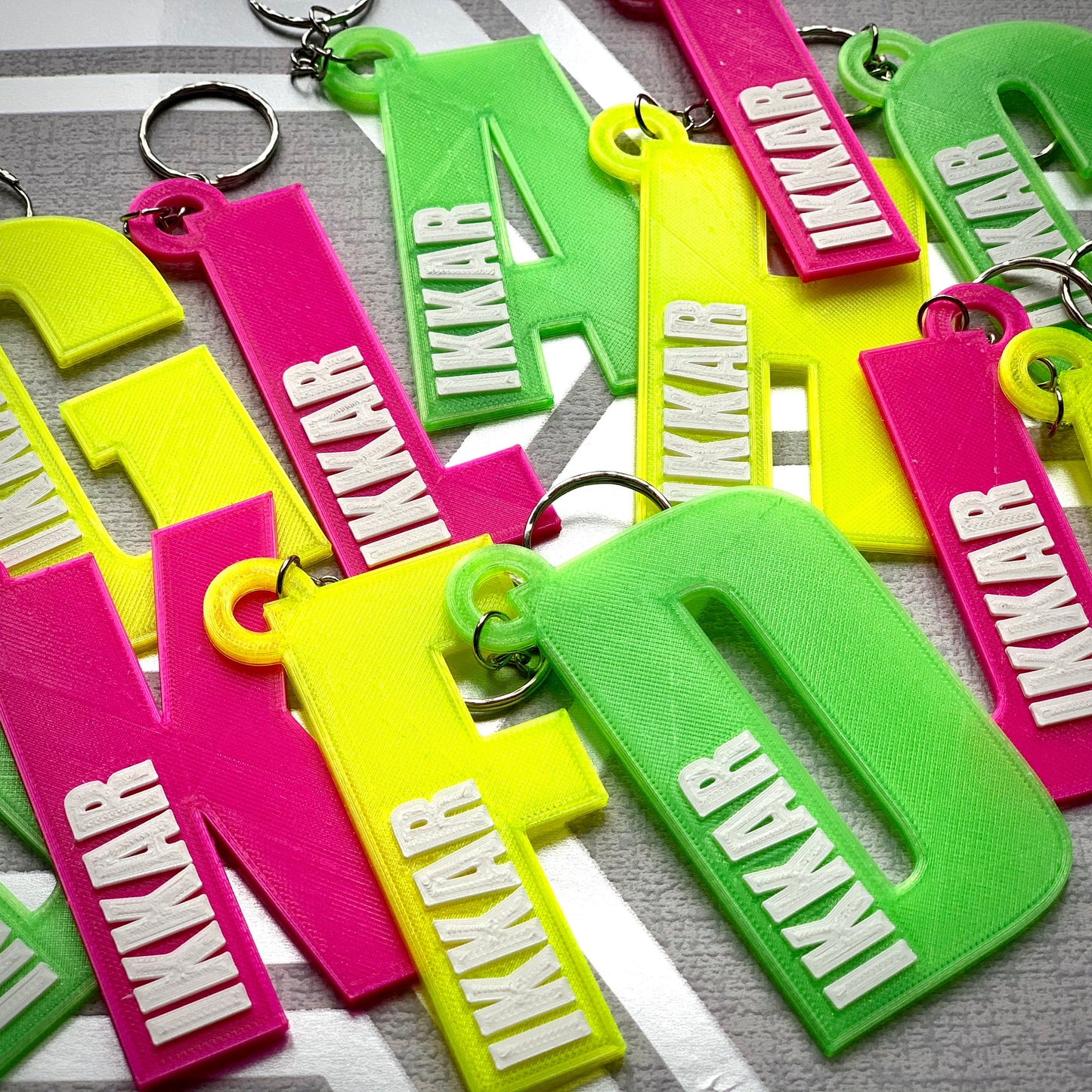 XL Initial Keychain/Keyring - 3D Printed - Personalised - Personalized - Party Bag Fillers - Name Tags - Book Bag- Under 5 Pounds