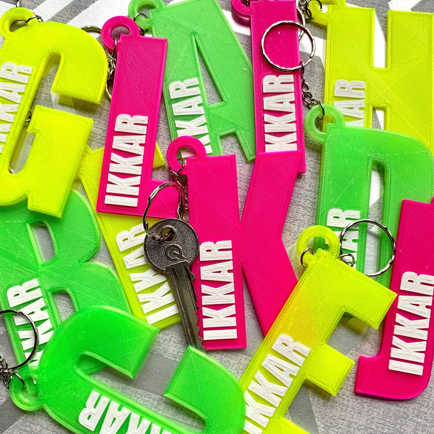 XL Initial Keychain/Keyring - 3D Printed - Personalised - Personalized - Party Bag Fillers - Name Tags - Book Bag- Under 5 Pounds