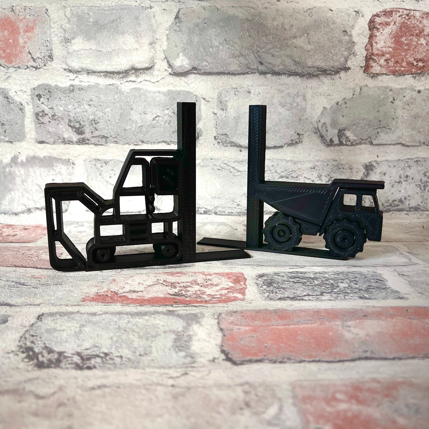 Construction Bookends - Digger - Dump truck - 3D Printed - Book Storage - Children's Bedroom - Gifts for boys - Gifts for girls - Birthday