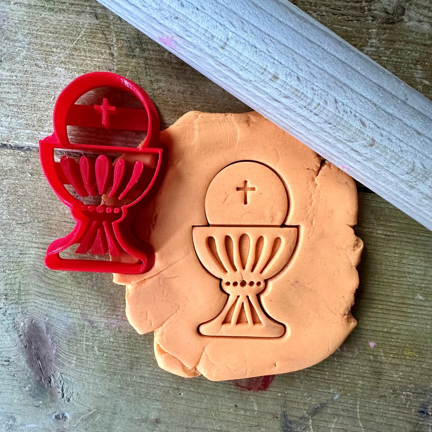 Holy Communion Cookie Cutter - Christian - Catholic - Cute Cutter - Biscuit - Fondant - Clay cutter -   Dough - One of a kind